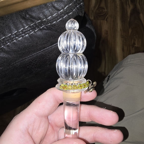Mikasa Other - Elegant Glass Bottle Stopper with Beaded Accent Crystal Wine Bottle Stopper